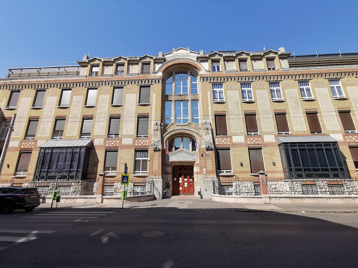Semmelweis University Department of Ophthalmology and Refractive Surgery (Szemészeti Klinika)
