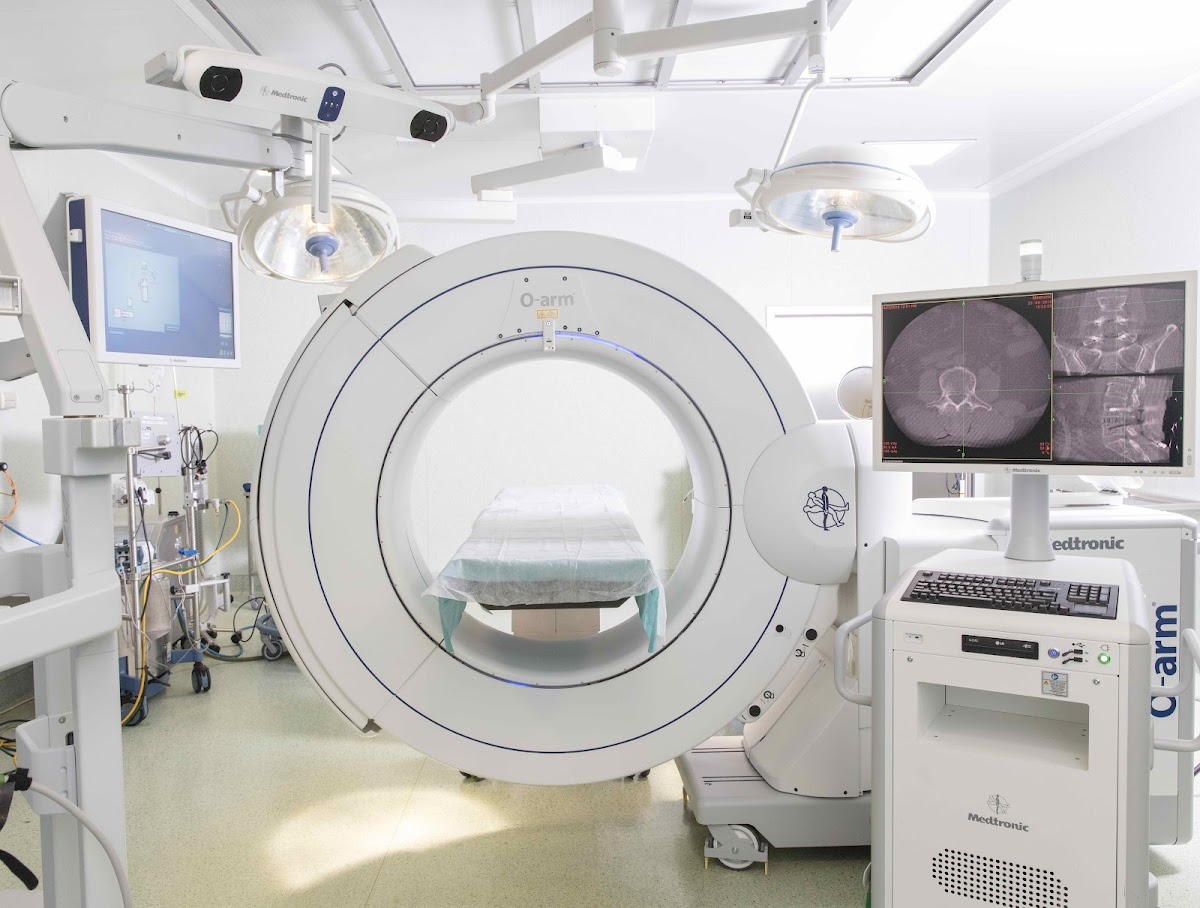 Institut Clavel (Hospital Quirónsalud Barcelona – Spine Center)