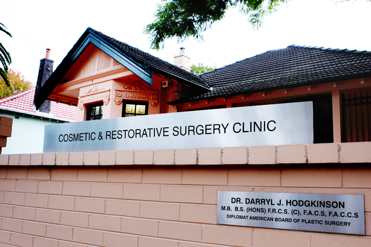 Cosmetic Plastic Surgery Centre – Dr Darryl Hodgkinson