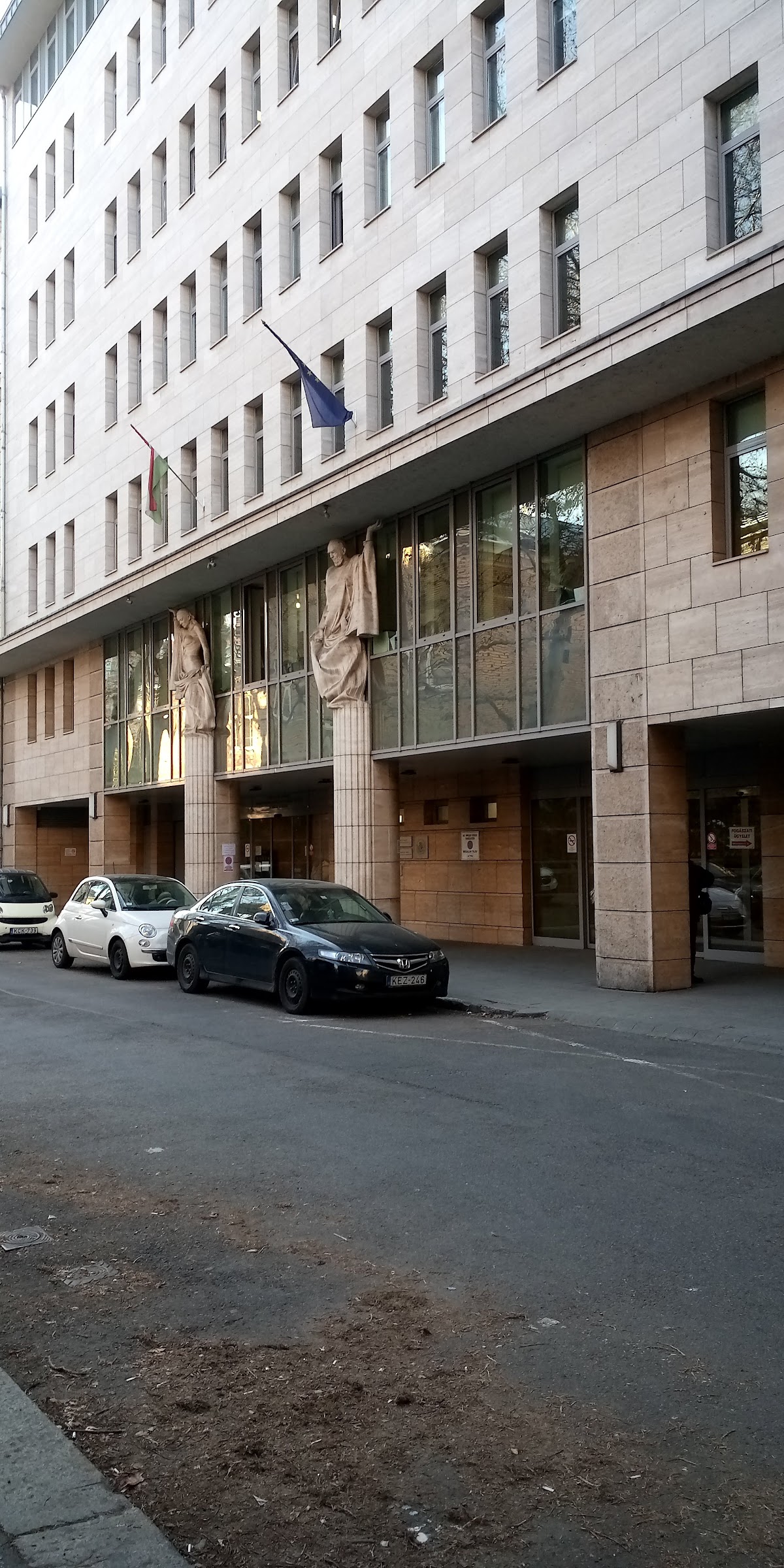 Semmelweis University - Department of Community Dentistry