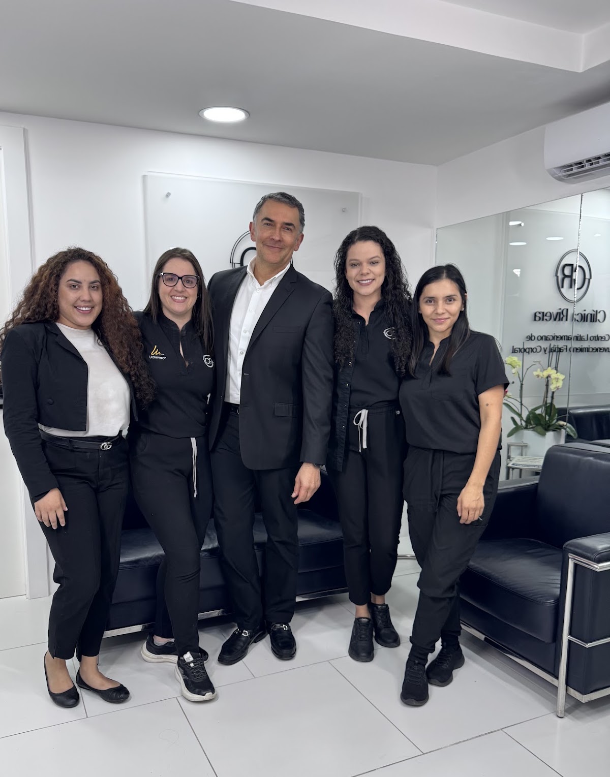 Dr. Christian Rivera Plastic Surgery Clinic