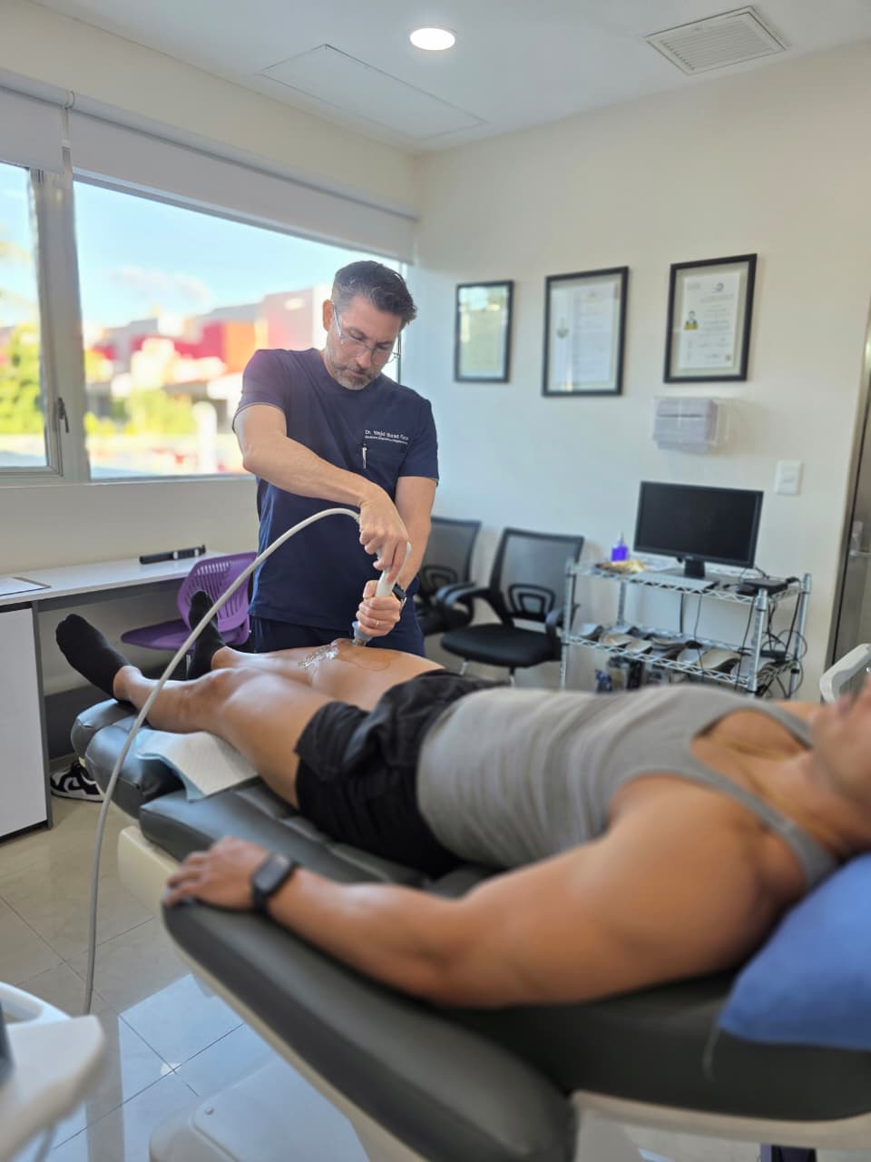 Dr. Wajid Burad Fonz - Orthopedic Stem Cells Cancun